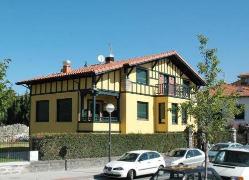 Hotel Restaurante Aldama Amurrio Exterior photo